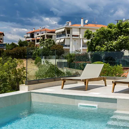 Barn Nikiti (Sithonia)